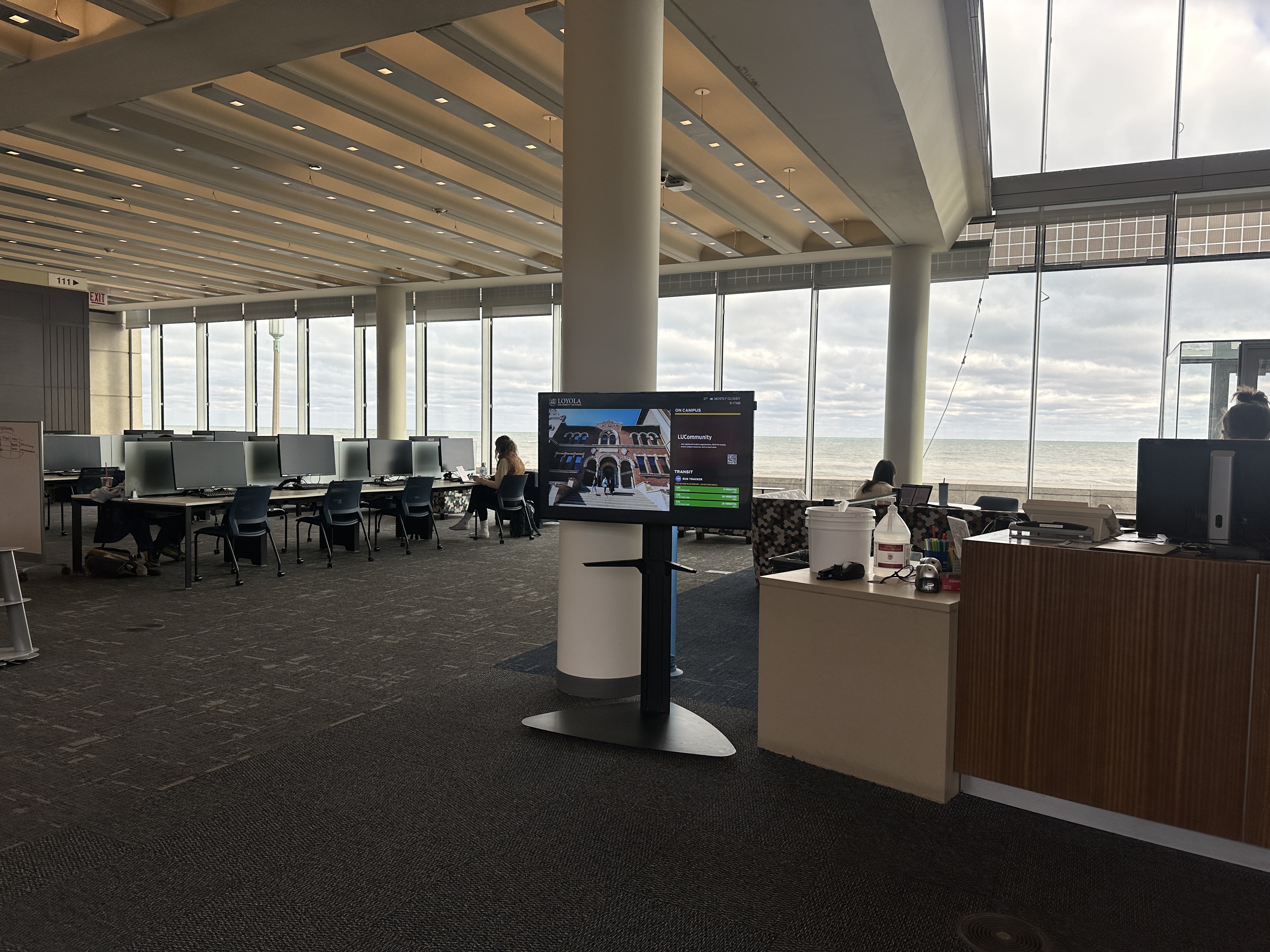 Information Commons 1st Floor Info Desk Digital Signage